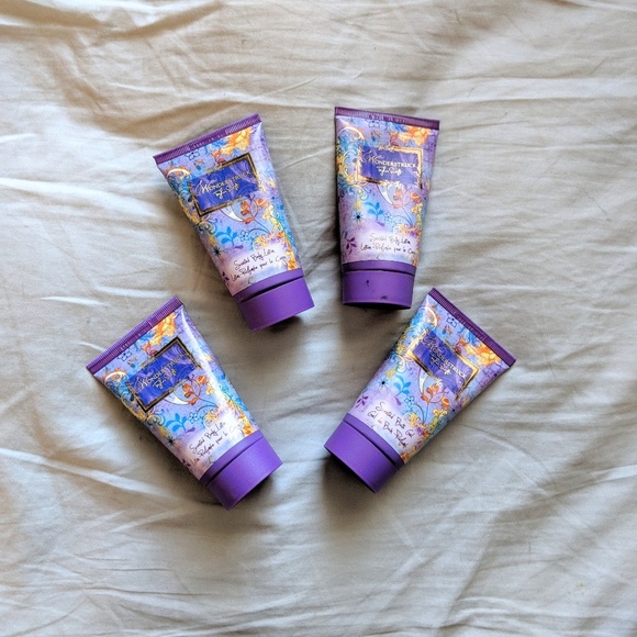 Taylor Swift Other - Taylor Swift Wonderstruck mini lotions